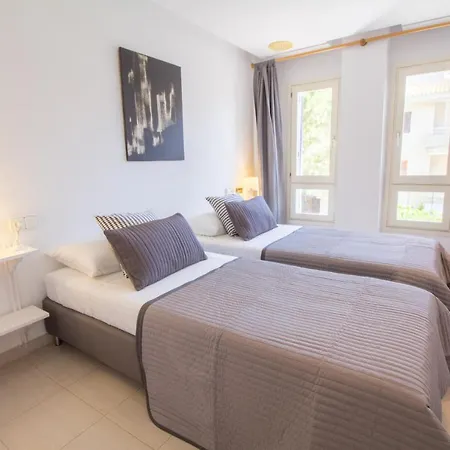 Precioso Con Wifi Y A/c *